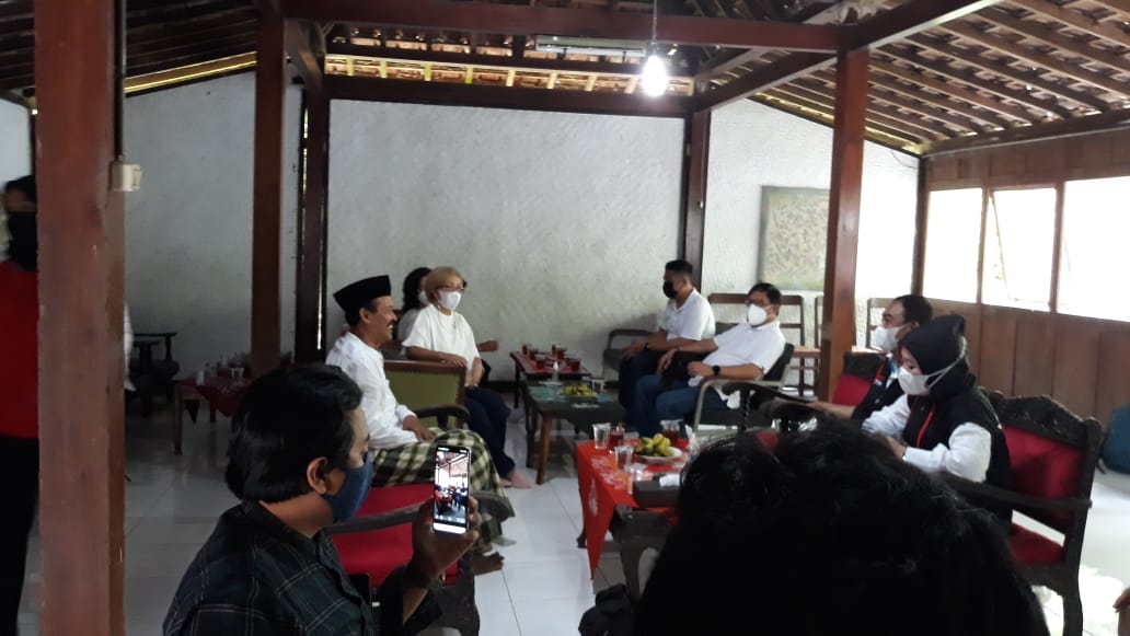 Mengapa Ngulakan?  (1)